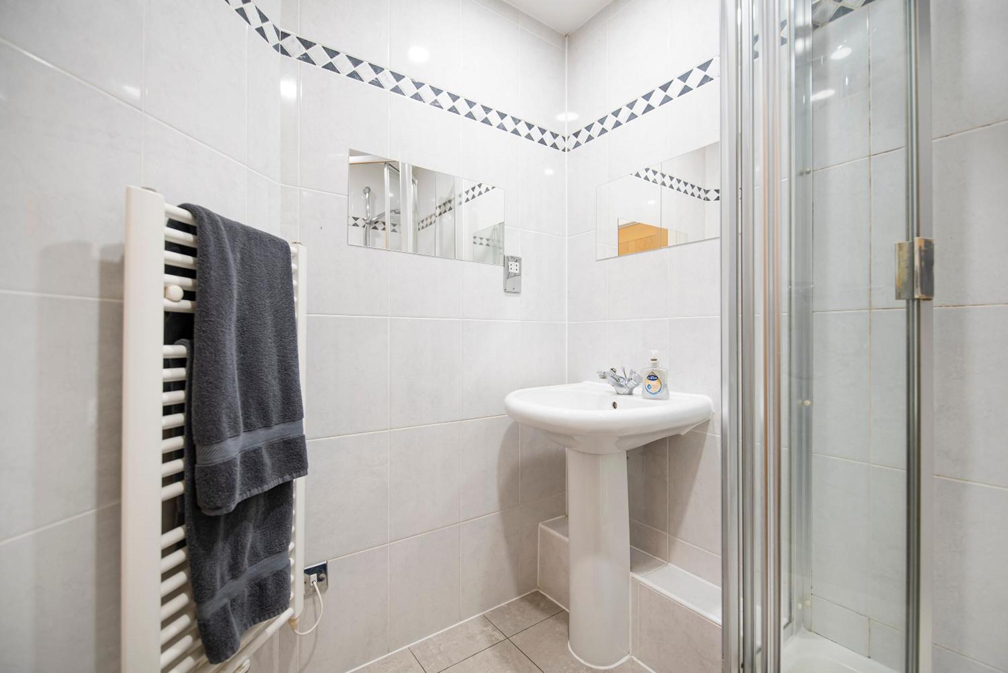 לונדון Amazing Thames View Apartment מראה חיצוני תמונה
